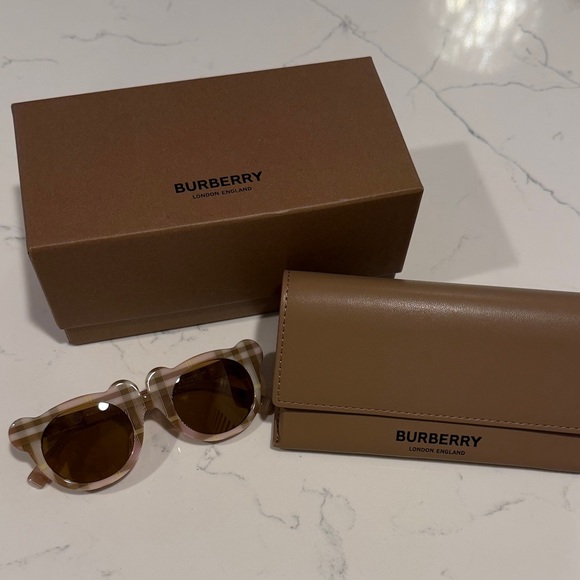 Burberry Kids JB4355F Check Pink Sunglasses with Case